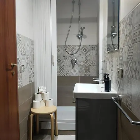 Centro Casa Annina Close To Toledo St Дом отдыха Неаполь